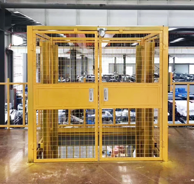 四川智能导轨式升降机亮相